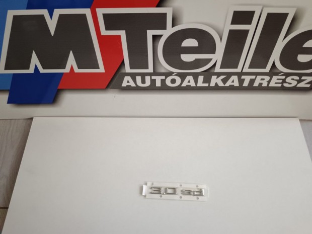 (GY�RI �J) BMW �ntapad�s matrica "3.0 sd" X5 E70