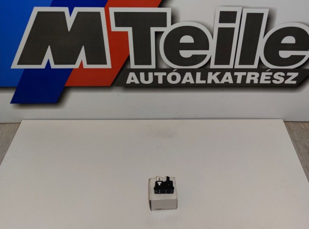 (GYRI J) BMW USB aljzat/AUX csatlakoz 1-es F10+LCI / F21+LCI / 2-e