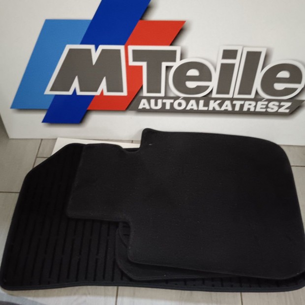 (GYRI J) BMW Velr sznyeg garnitra 1-es E88