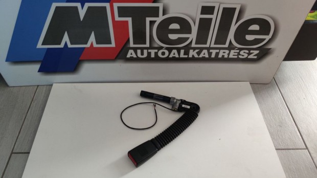 (GY�RI �J) BMW biztons�gi �v els� als� heveder jobb oldali �vszor�t�v