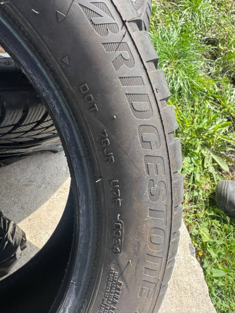 (Kivl ll.) Bridgestone Blizzak LM001 225/50/17 (2db)