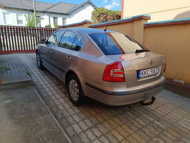 Koda Octavia II 1.6 Ambiente
