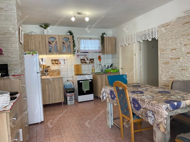 Melegsz�v� falusi otthon Kaposm�r�ben  ahov� j� haza�rni