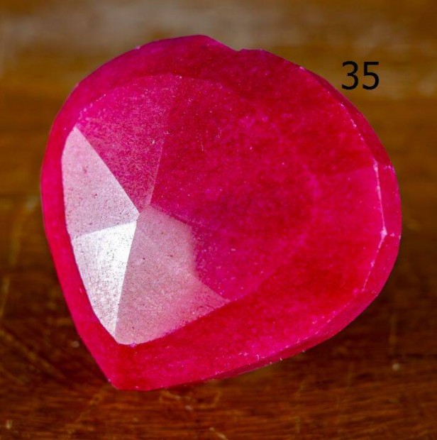 ,Nagy,termszetes rubinkristly.211 ct-.42 g
