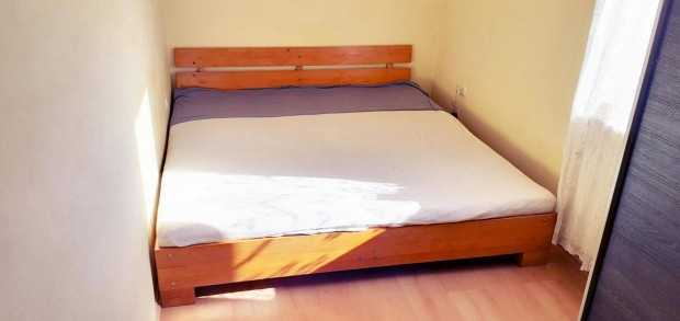 "Örökélet" Fenyőfa ágy 180x200 - Jysk Dreamzone matraccal