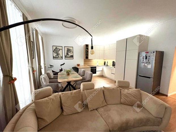 Pr�mium lok�ci�, praktikus, modern otthon.