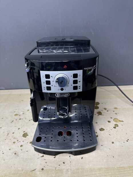 "Srlt" Delonghi Magnifica S