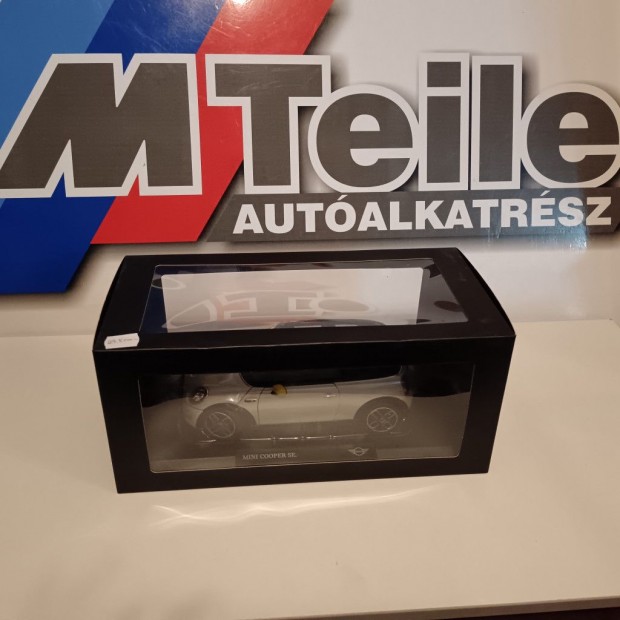 (�J EREDETI) MINI Miniat�r Cooper SE 1:18 Modell
