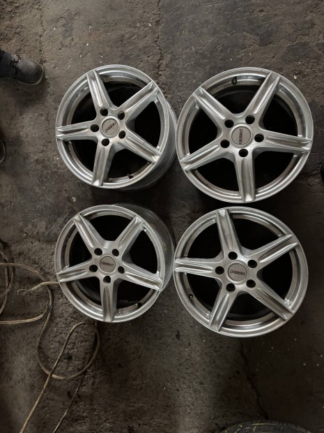 ? Dezent Alufelni Szett ?