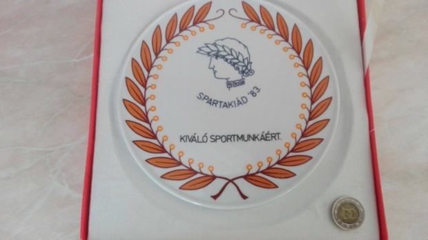 " Spartakid 83 " Kivl Sportmunkrt porceln kitntets