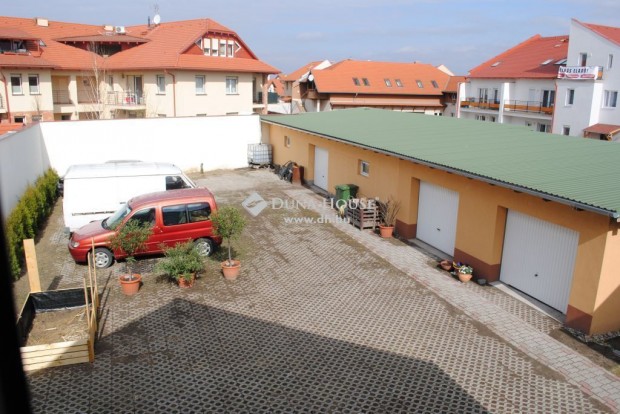 ***FEL�J�TOTT lak�s BE�LL�VAL+GAR�ZS  Veresegyh�z***