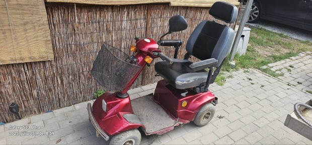 akkumltoros jrm