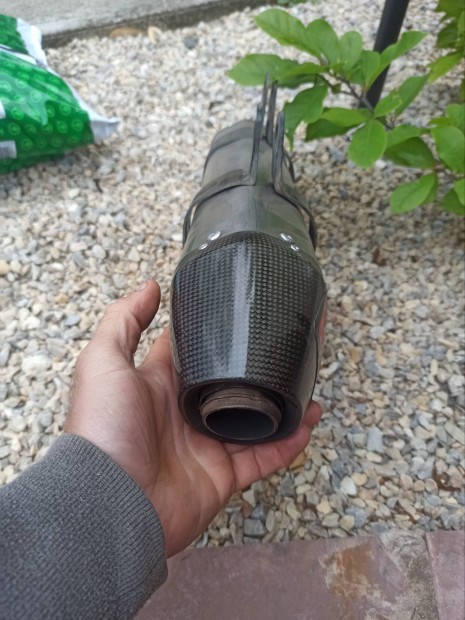 akrapovic kipufogo