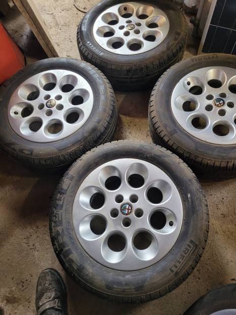 alfa Romeo alu 15coll alugarnitura 