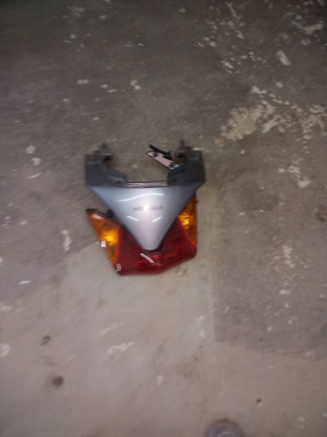 alkatrsz St 1300