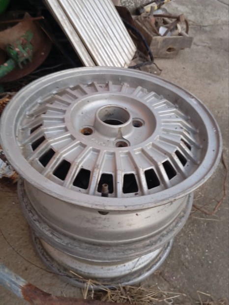 alufelni 2 db gumi 4db 14"