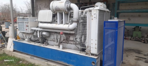 ramfejleszt wola 250 v12 henger