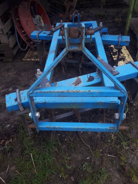 asoborona kistraktorhoz