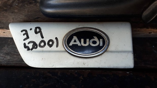 audi 100 C4 bal első fehér sárvédő díszléc