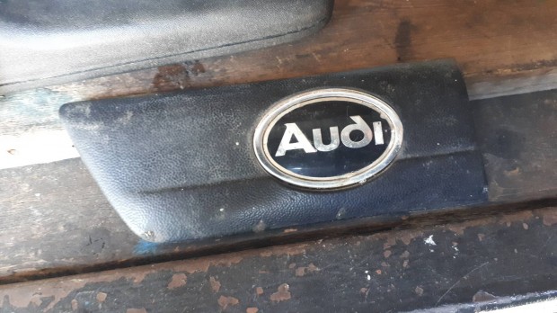 audi 100 c4 bal első sárvédő díszléc