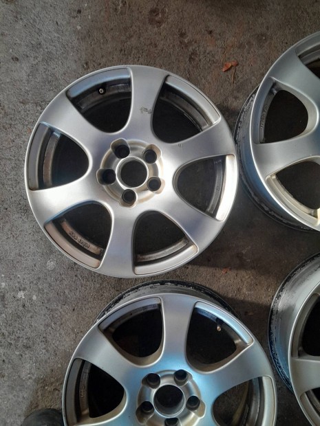 audi a1 a2 a3 seat Skoda Volkswagen r16 5x100 felni alufelni