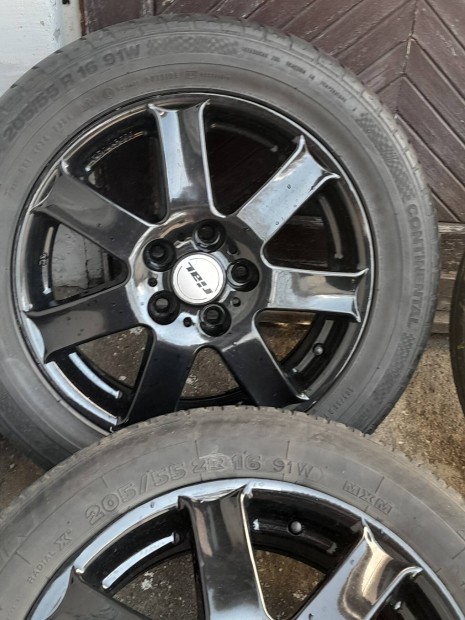 audi a4 a6 seat Skoda Volkswagen Mercedes r16 5x112 felni gumival