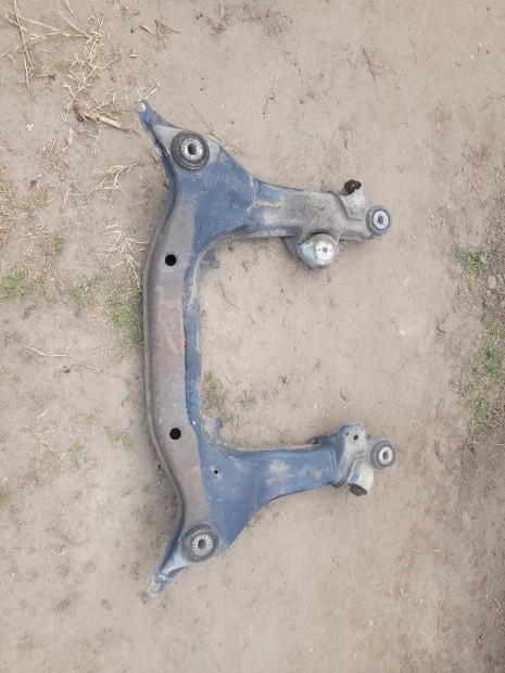 audi a4 motortartó bölcső első híd