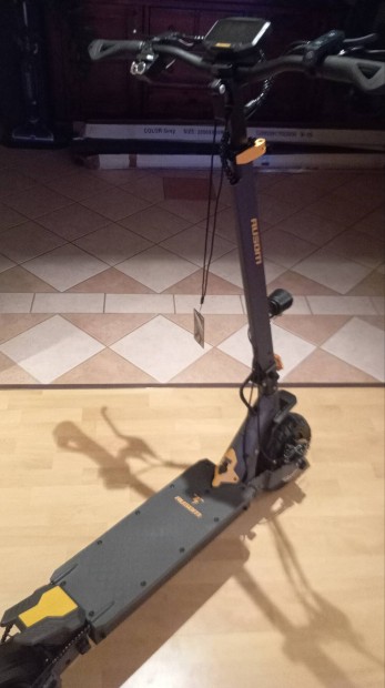 ausom L1 elektromos roller 