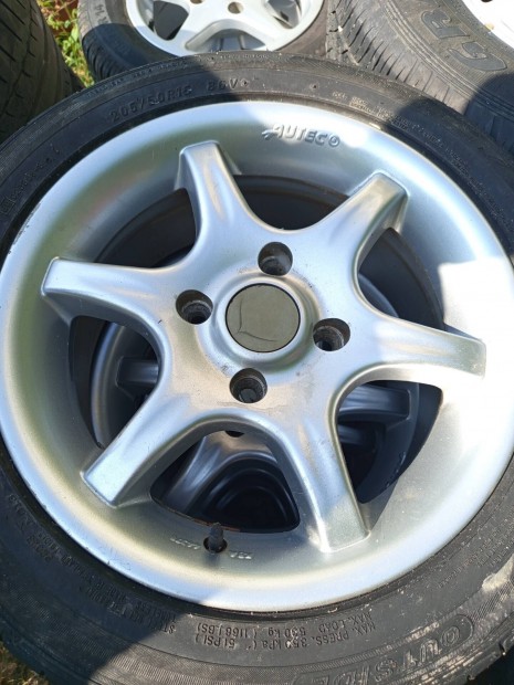 autec 4 db felni