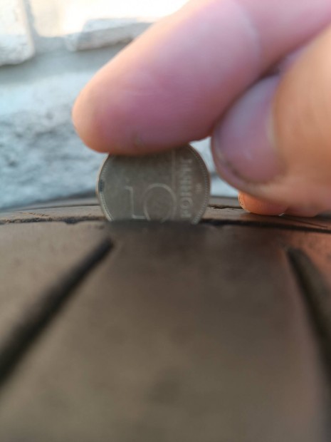 aut� gumi, ny�ri elad�,continent�l