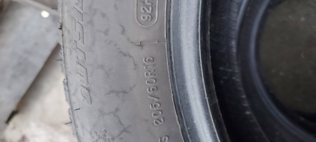 autogumi j llapot