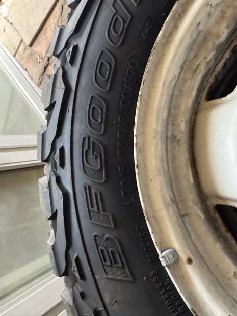 bf goodrich mud terrain 215/75 r15 