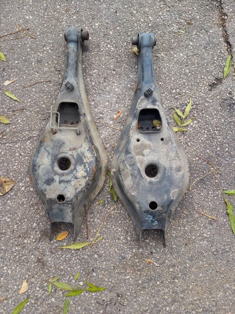 bmw e36 hátsó rugótányér bal jobb rozsdamentes