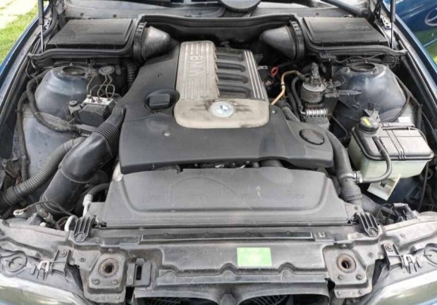 bmw e39 bontott alkatrszek 