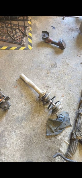 bmw e39 lengescsillapitok 