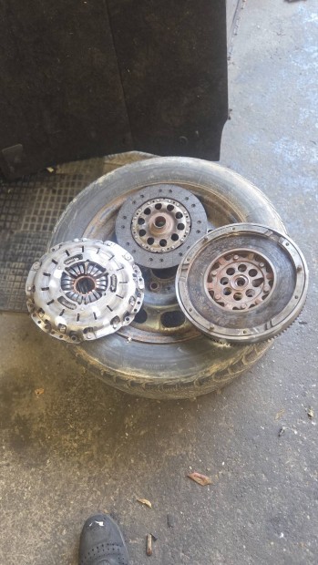 bmw e46 320d 6 sebesseges kuplung lendkerek 