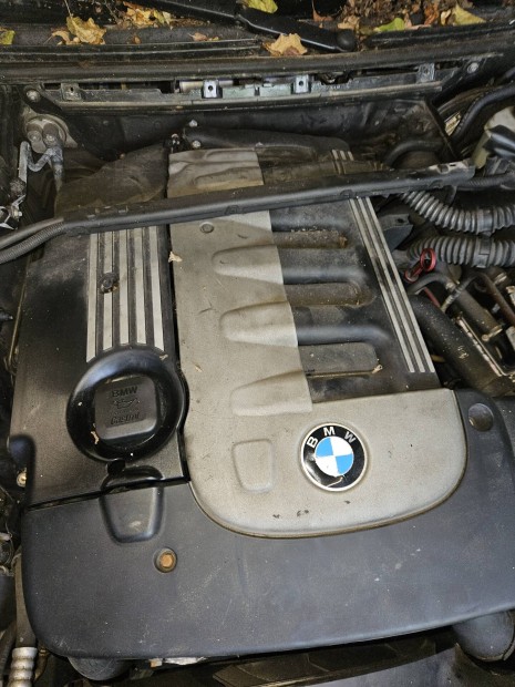 bmw e46 330d motor alkatreszek 