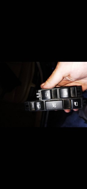 bmw e46 ajto emelo kapcsolo 