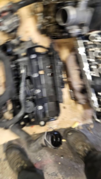 bmw e46 e90 e91 2.0d szelepfedel 