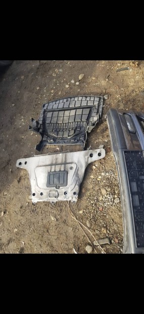 bmw e46 motor also burkolat