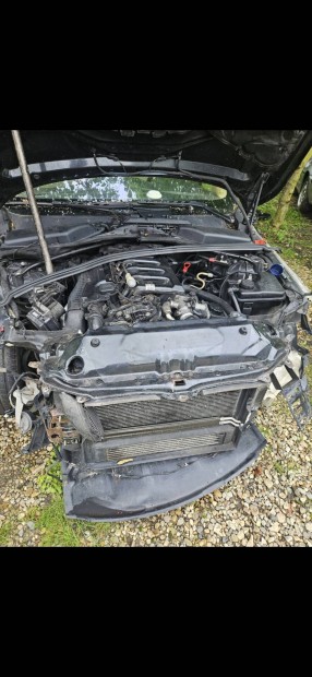 bmw e60 e61 525d motor alkatreszek 
