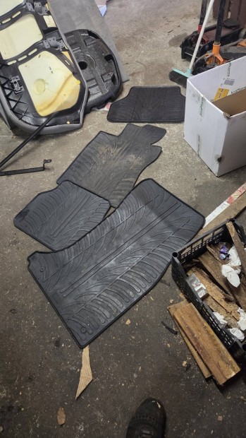 bmw e60 e61 gumi szonyeg 