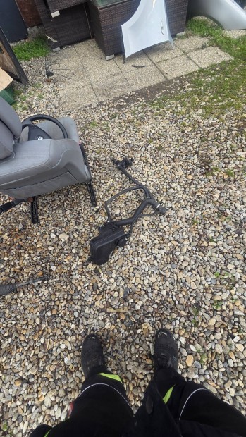 bmw e60 e61 kiegyenlito tartaly 