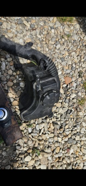 bmw e70 x5  e71 x6 3.0d kiegyenlito tartaly 