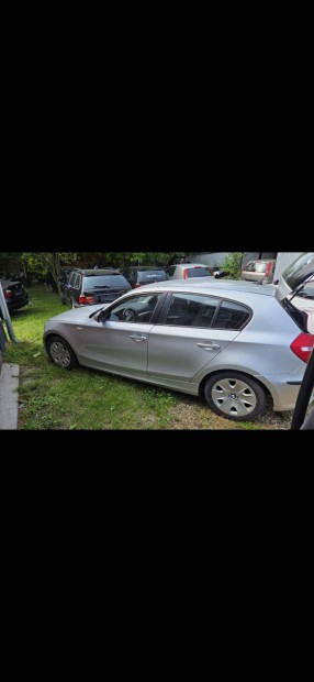 bmw e87 1 es bontott alkatreszek 