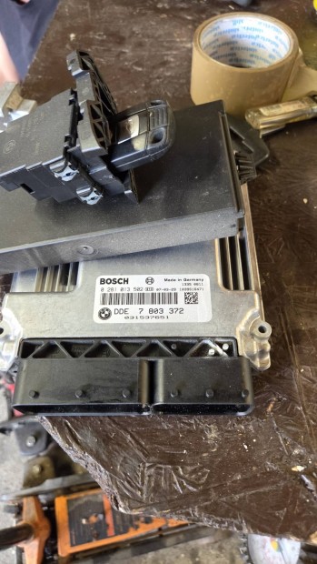 bmw e90 e87 2.0d 1.8d ews motor vezerlo