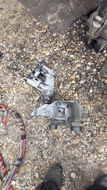 bmw e90 e91 e87 1.8d 2.0d n47b20 olaj szuro haz