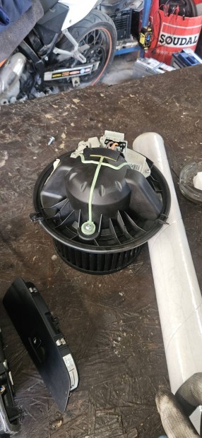 bmw.e90 e91 e87 futo ventilator 
