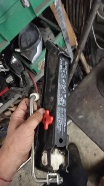 bmw e90 e91 e87 gyari emelo 