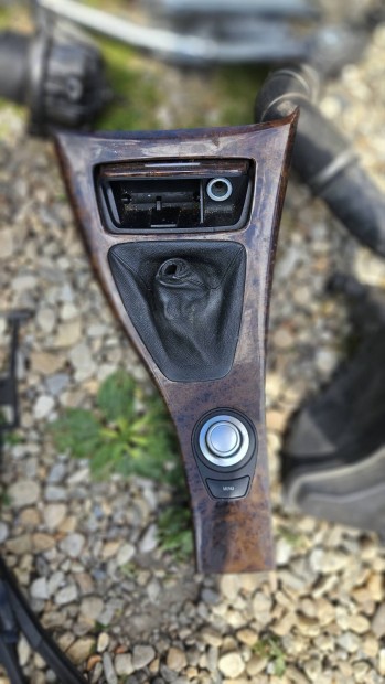 bmw e90 e91 kozepso fa berakas